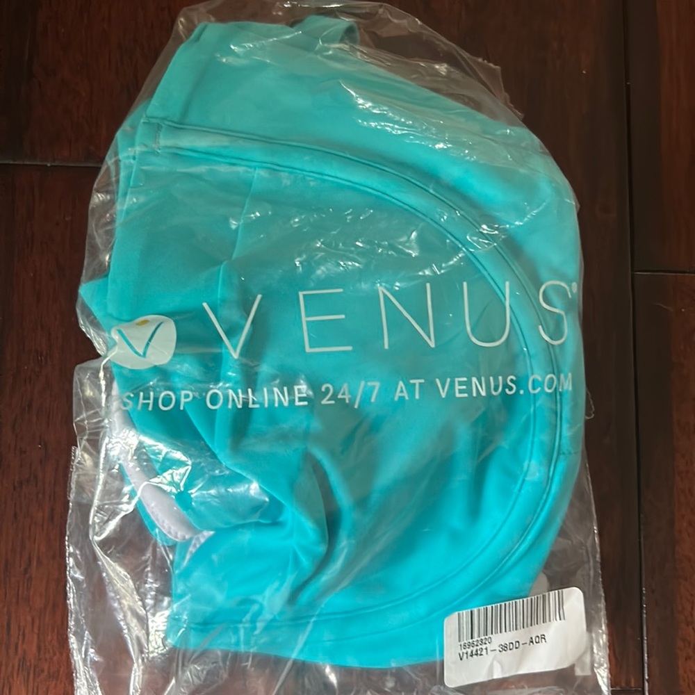 Venus bikini top 38dd